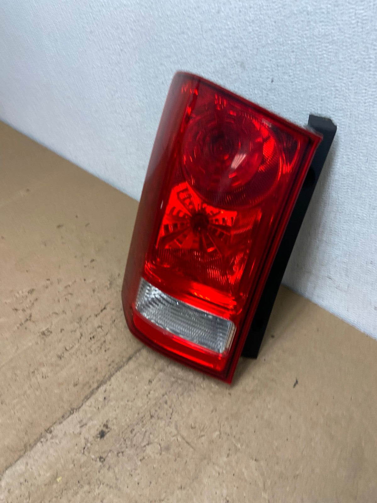 2009 to 2015 Honda Pilot Left Driver Lh Side Tail light AC7318 LK1
