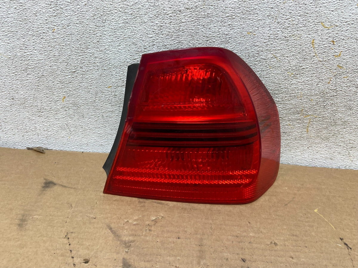 2006 2007 2008 Bmw 328i 3 Series Right Passenger Rh Side Tail Light AH4306 LK0