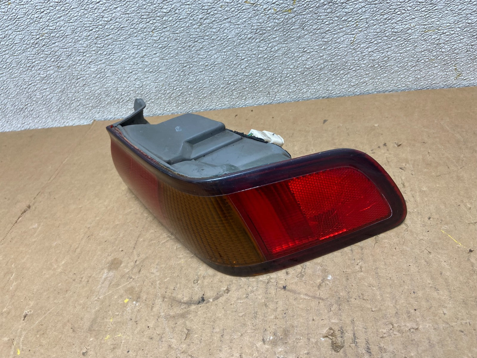 1997 - 1999 Toyota Camry Tail Light Right Passenger Rh Side OEM Z7668 PS1