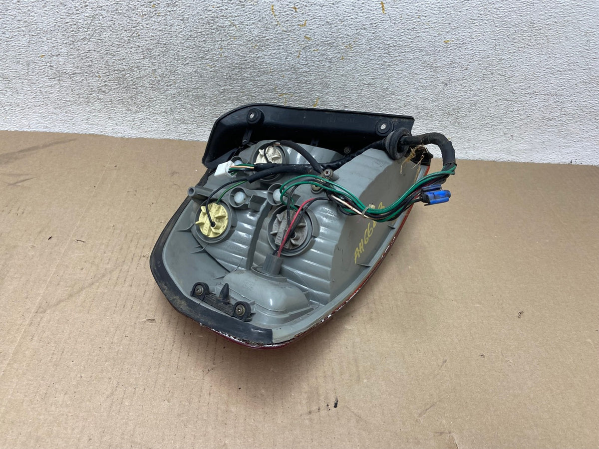 2001 2002 2003 2004 Hyundai Santa Fe Right Passenger Rh Tail Light AH6683 LK5