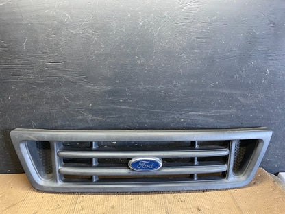 2003 to 2007 Ford Econoline E150 E250 E350 Front Grille Grille OEM S9582 DG0