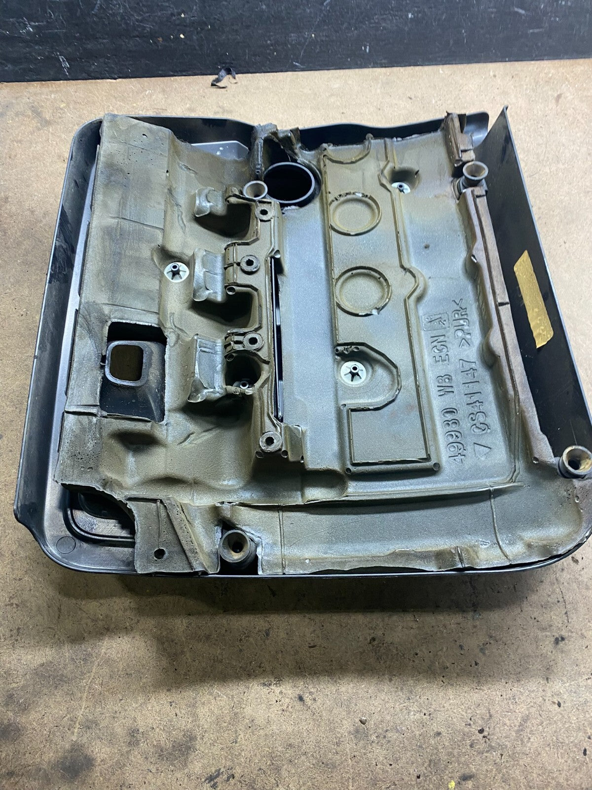 2012 to 2014 Chrysler 200 Engine Cover Top Lid Cover N0350 PS7