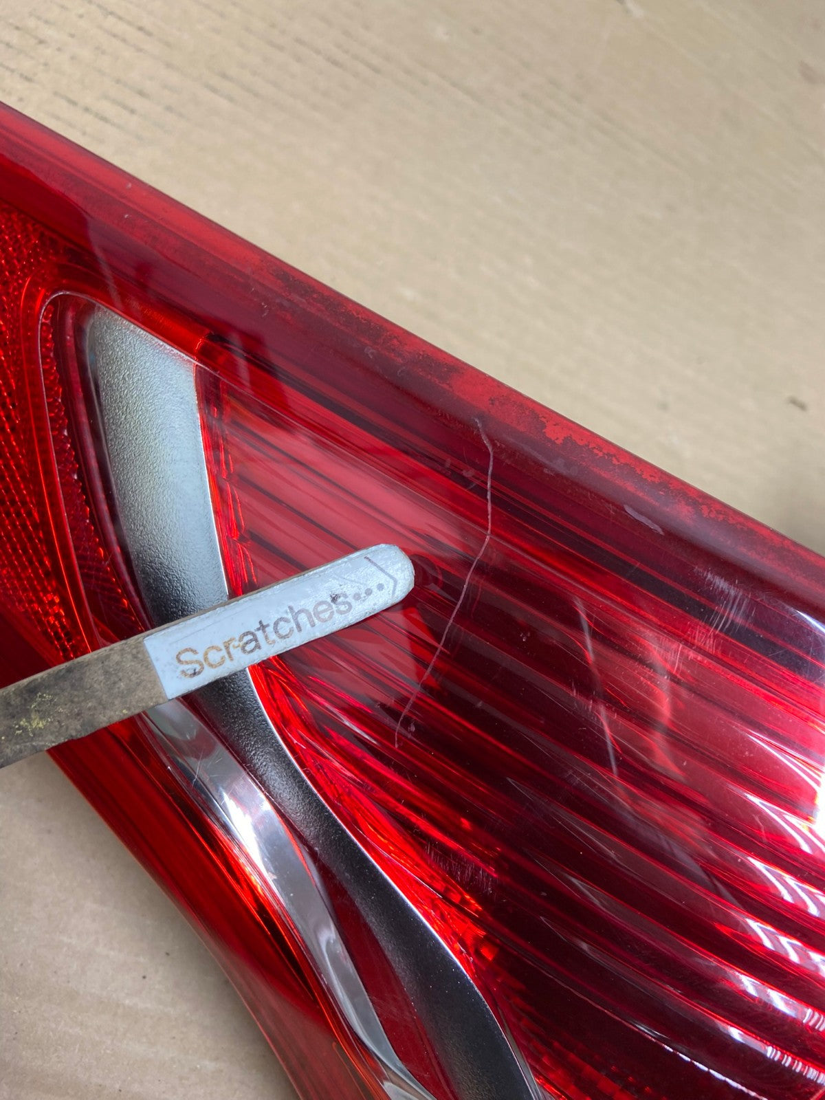 2013 to 2016 Ford Escape Left Driver LH Side Tail Light AG8102 LK3