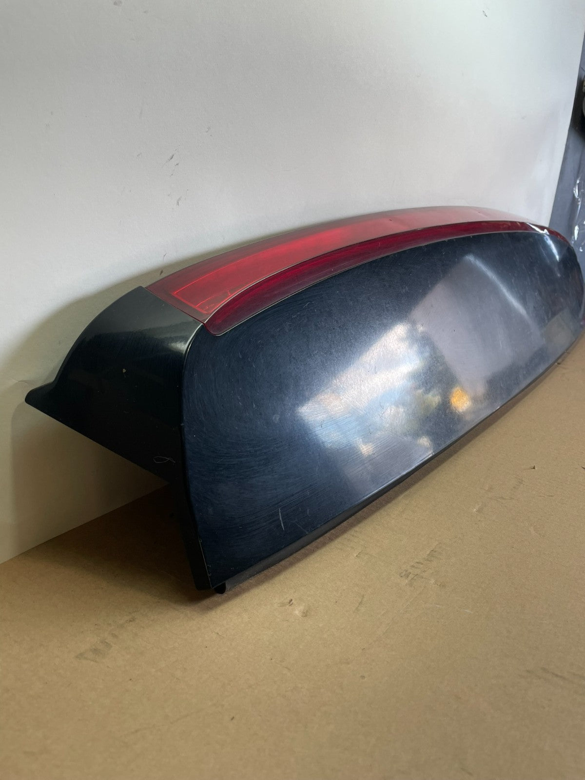 2007 - 2014 Cadillac Escalade Rear Upper Spoiler 3rd Third Brake Light ai4250 DG2