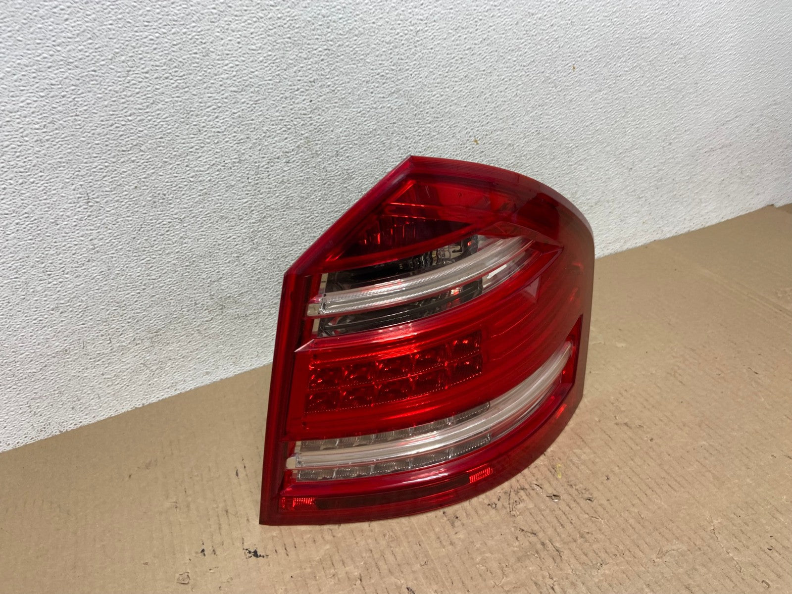 2010 2011 2012 Mercedes GL-Class GL450 Right LED Tail Light AF5887 LK2