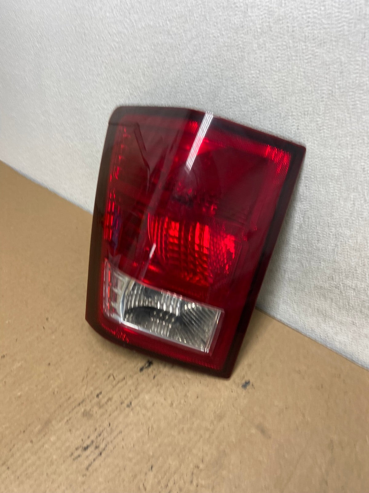 2007 to 2010 Jeep Grand Cherokee Left Driver Lh Tail Light AG2290 LK1