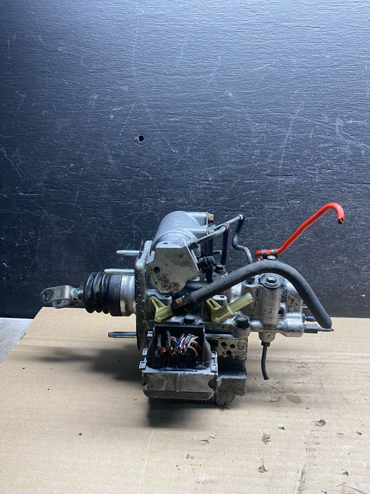 2010 - 2015 Toyota Prius ABS Brake Pump Anti Lock Module ah9553 DG3