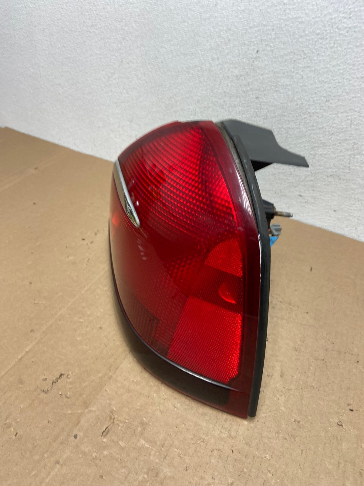 1998 to 2002 Mercury Grand Marquis Right Passenger Rh Side Tail Light AC5783 LK1