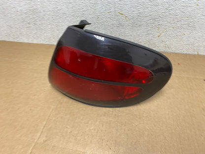 1998 to 1999 Ford Taurus Wagon Right Passenger RH Side Tail Light OEM O6708 DW1