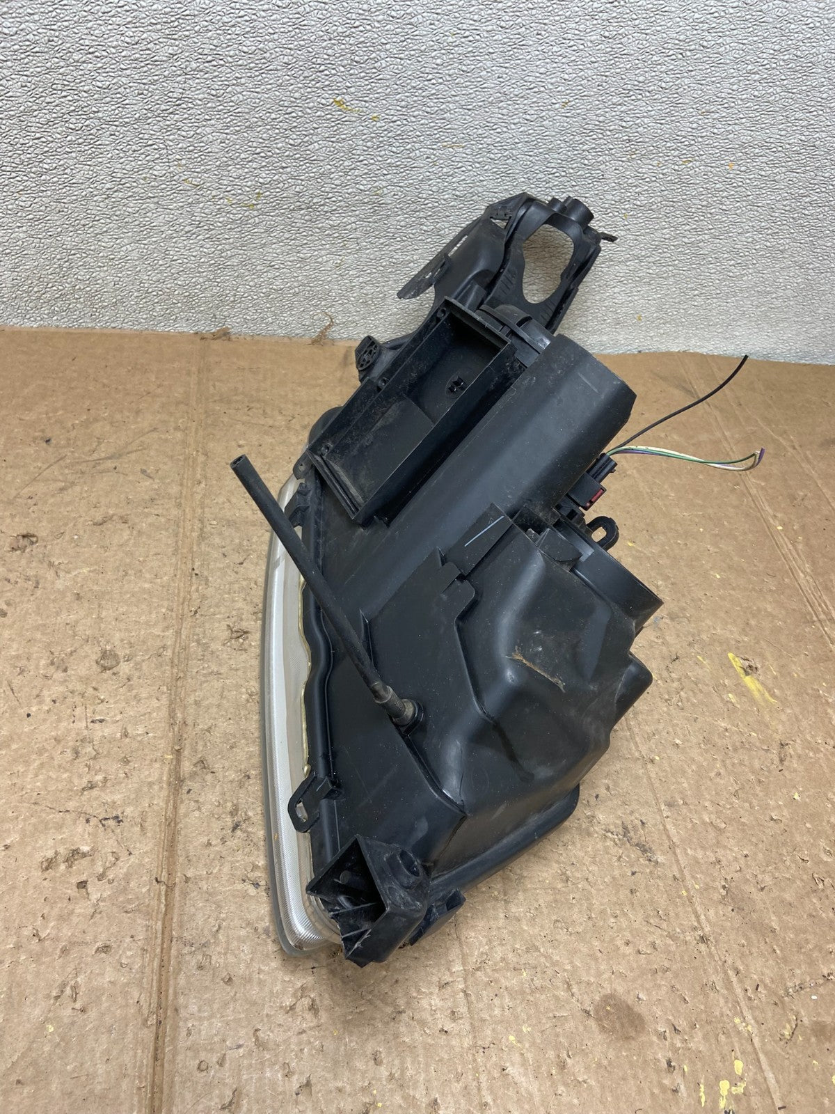 2002 to 2005 Saab 9-5 Left Driver LH Side Halogen Headlight OEM AA4289 DW4