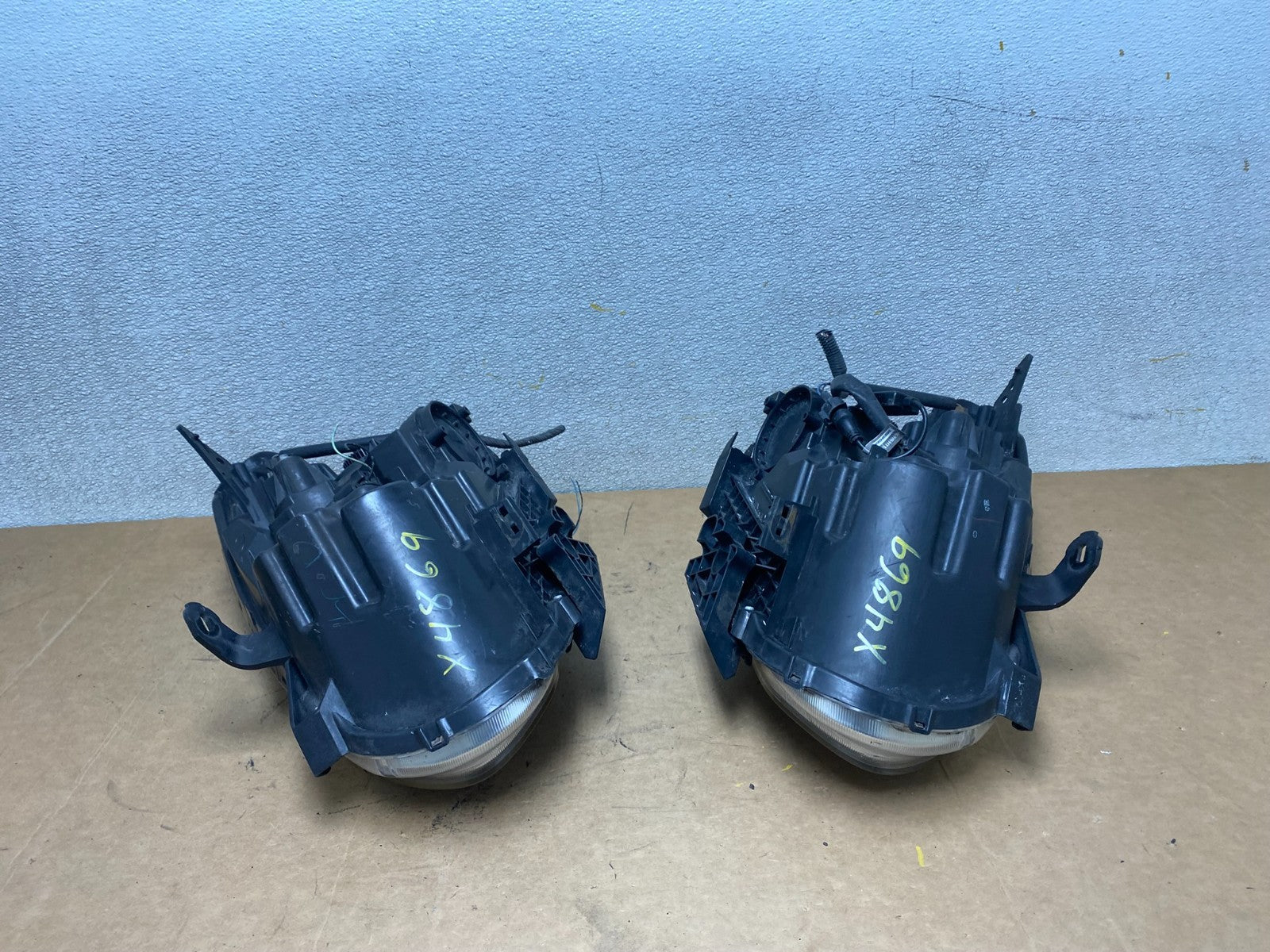 2009-2013 Nissan Rogue Left+Right Side Set Halogen Headlights OEM X4869 DW14
