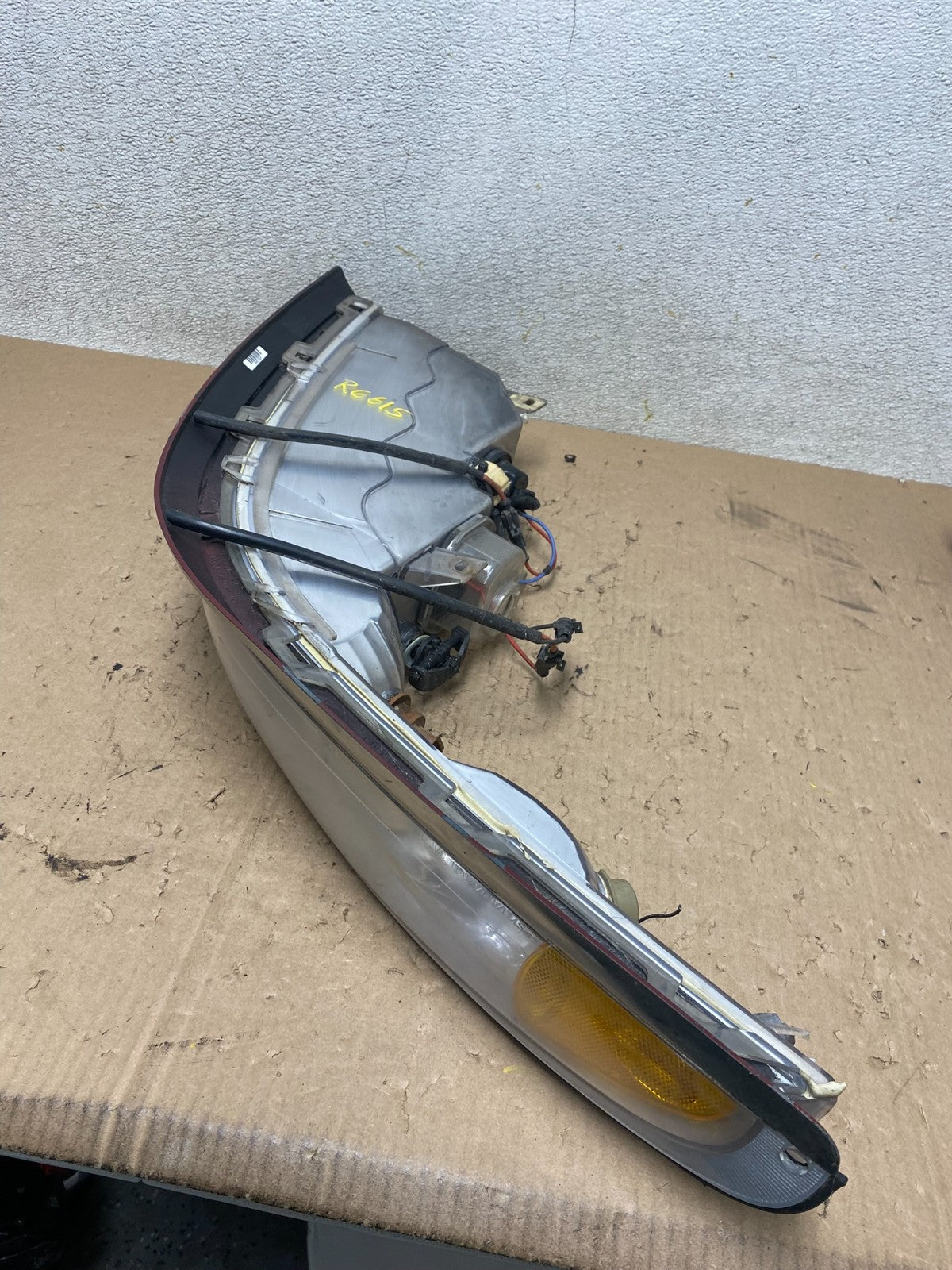 1997 - 1998 Lincoln Mark VIII 8 Right Passenger RH Side Headlight Oem r6615 DG6
