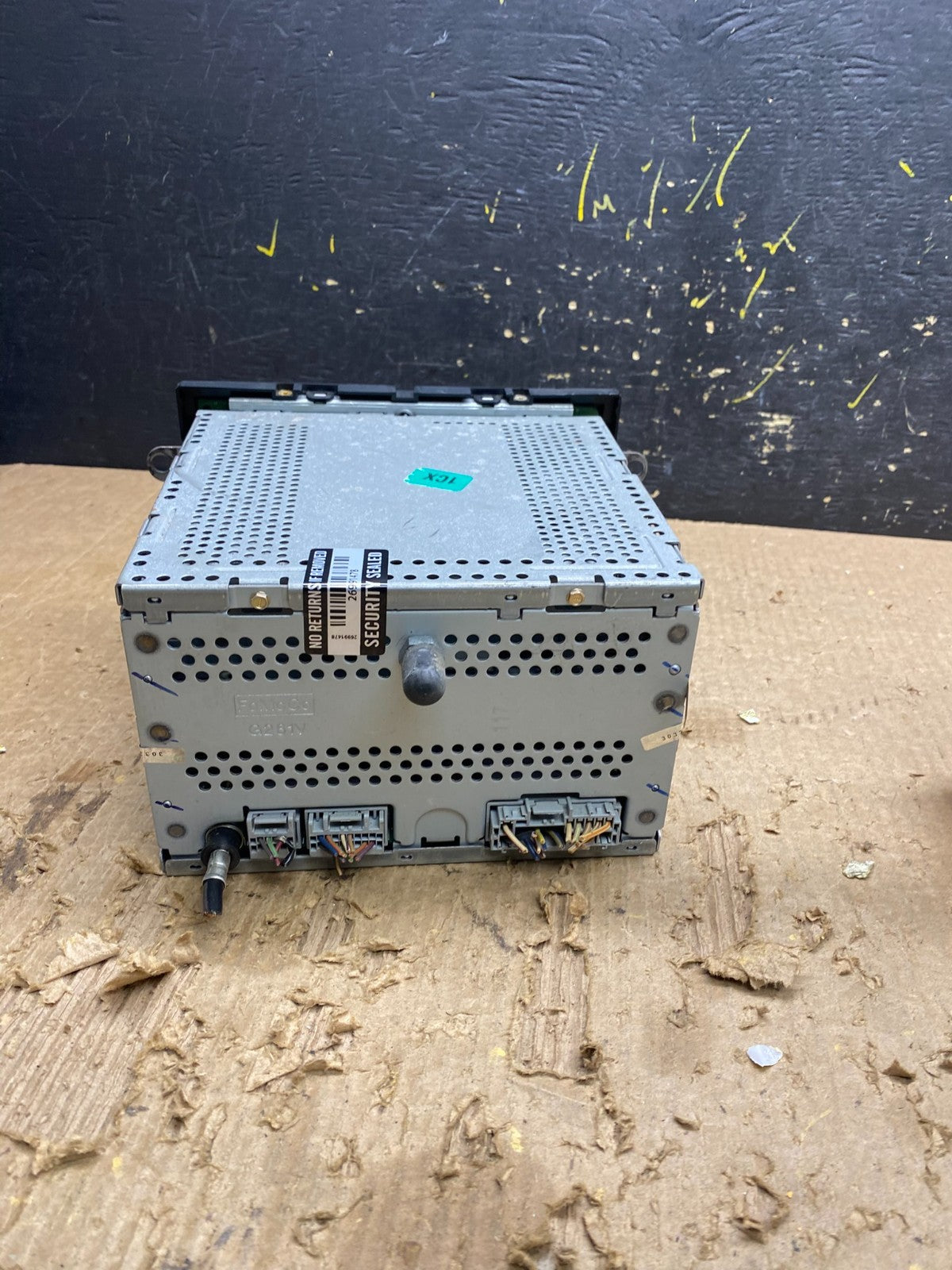 Ford 6 CD Radio Audio AM/FM Receiver  OEM Z9712 DG3