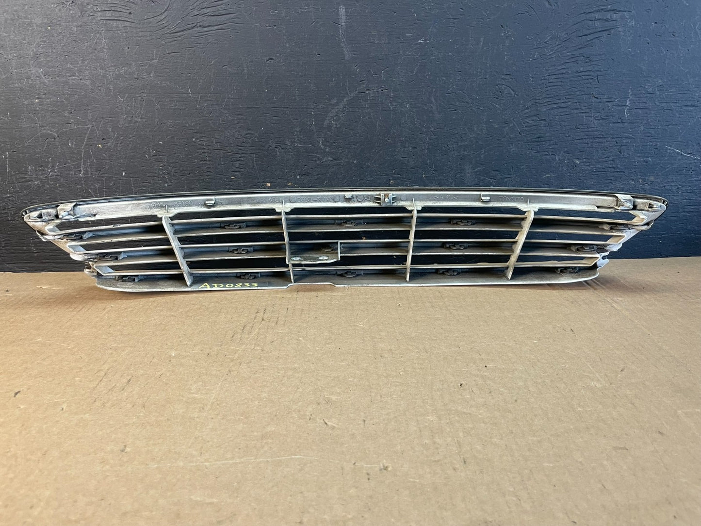 2002 to 2003 Lexus ES300 Front Upper Grill Grille AD0233 DG3