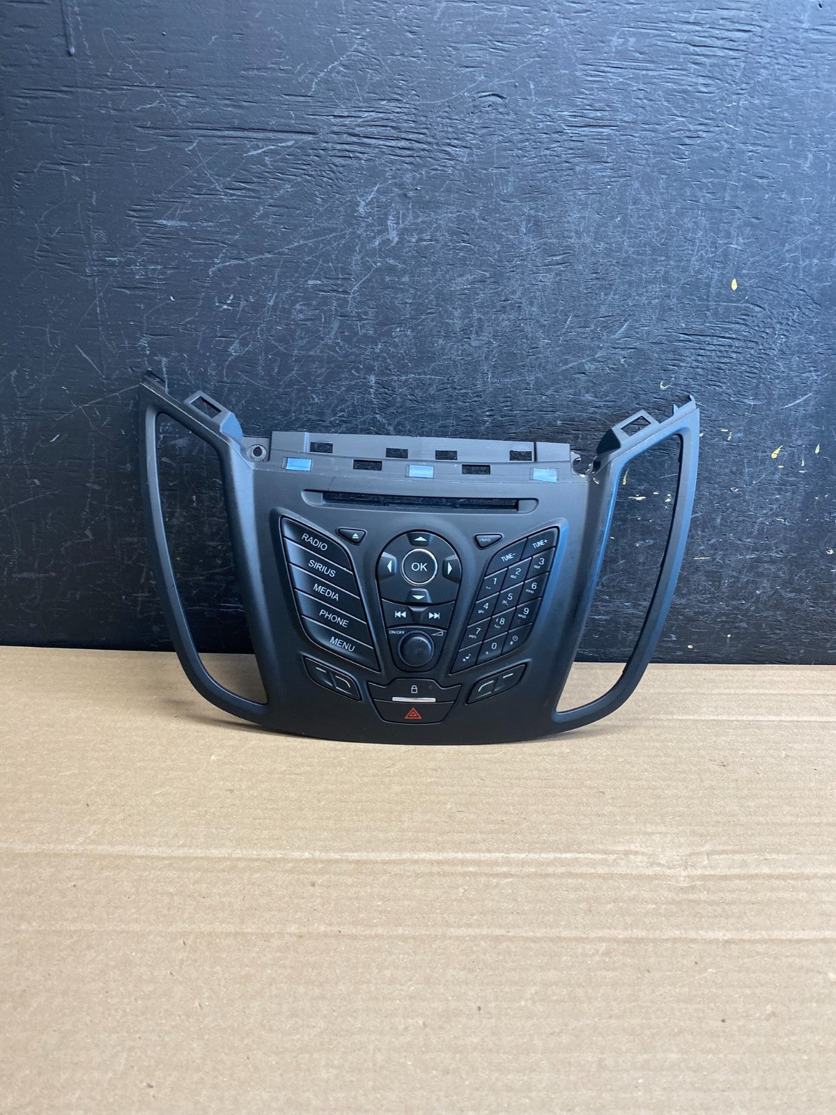 2013 to 2016 Ford Escape Dash Radio Control Panel Air Vent Bezel AF9991 DG0