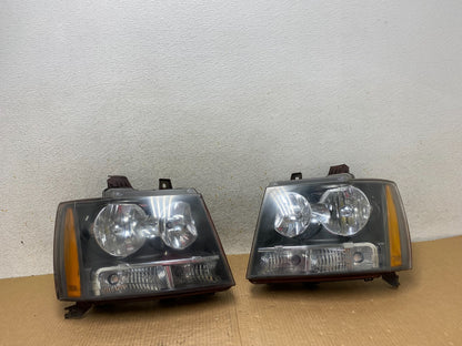 2007 to 2013 Chevrolet Suburban Tahoe Left+Right Set Headlights DEPO AI6632 DW0