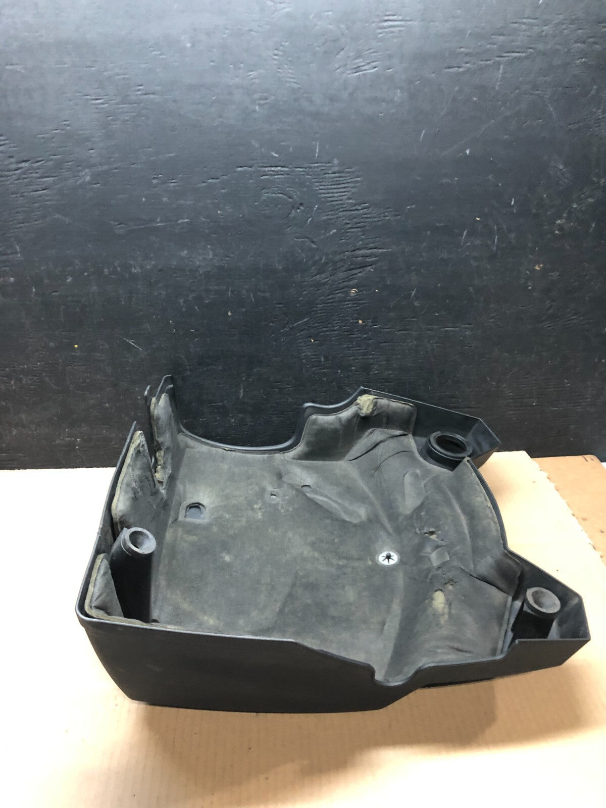 2008 to 2009 Saturn Vue 3.6L Engine Motor Cover G5856 DG17