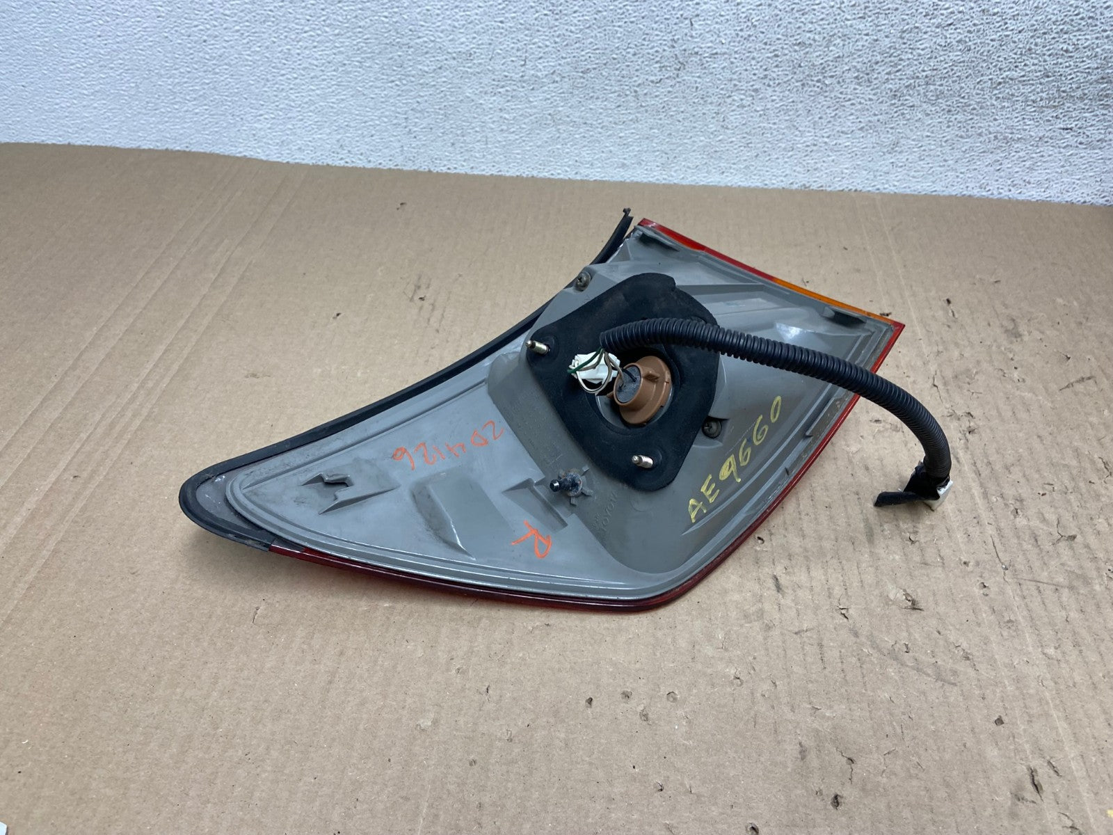 2006-2008 Lexus IS250 Right Passenger Rh Side Outer Tail Light AE9660 LK4