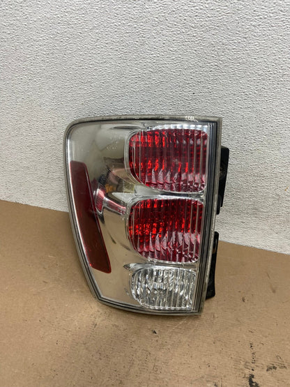 2005 to 2008 Chevrolet Equinox Left Driver Lh Side Tail Light AF4757 LK0