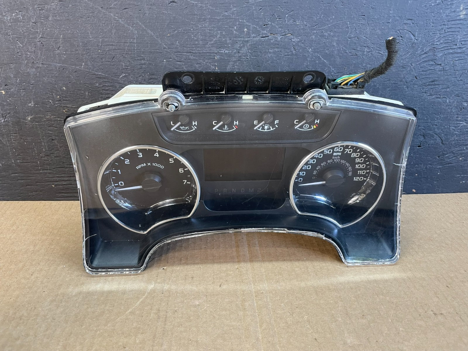2011 to 2012 Ford Truck F150 Speedometer Speedo Cluster AF35990