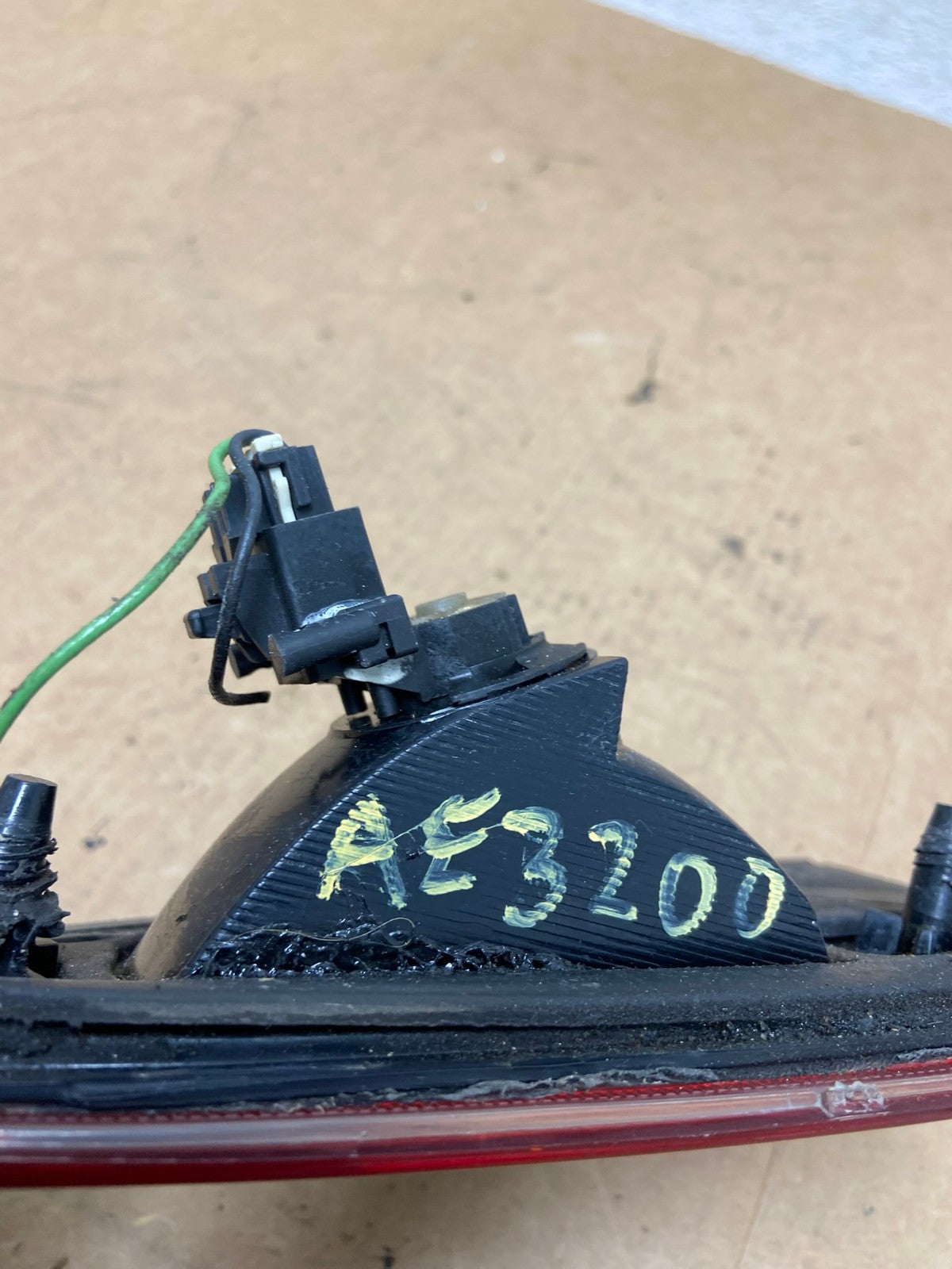 1995 - 1999 Chevrolet Cavalier Left Driver LH Inner Tail Light AE3200 LK8