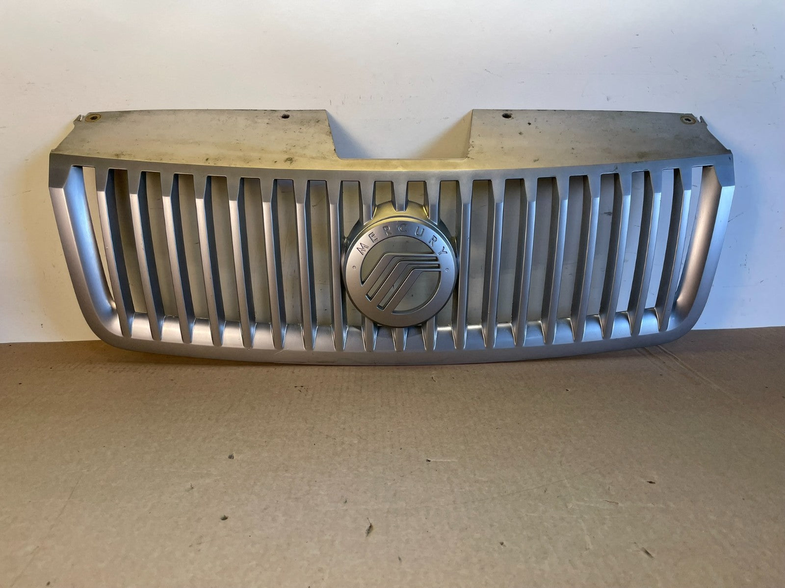2006 2007 2008 2009 Mercury Milan Front Upper Chrome Trim Grille ag2899 DG0