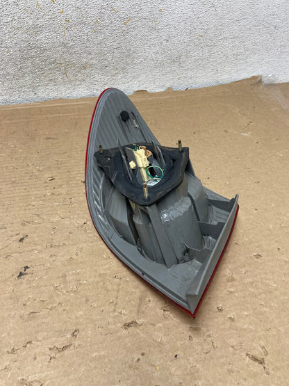 2005 - 2008 Toyota Corolla Right Passenger RH Side Tail light AH8922 LK6