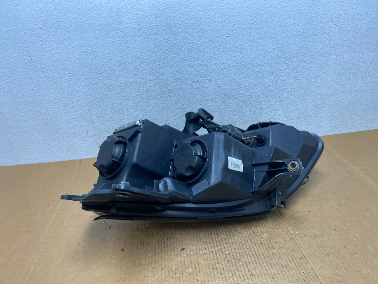 2007-2012 Gmc Acadia Xenon HID Headlight Right Passenger Side AE1436 DW6
