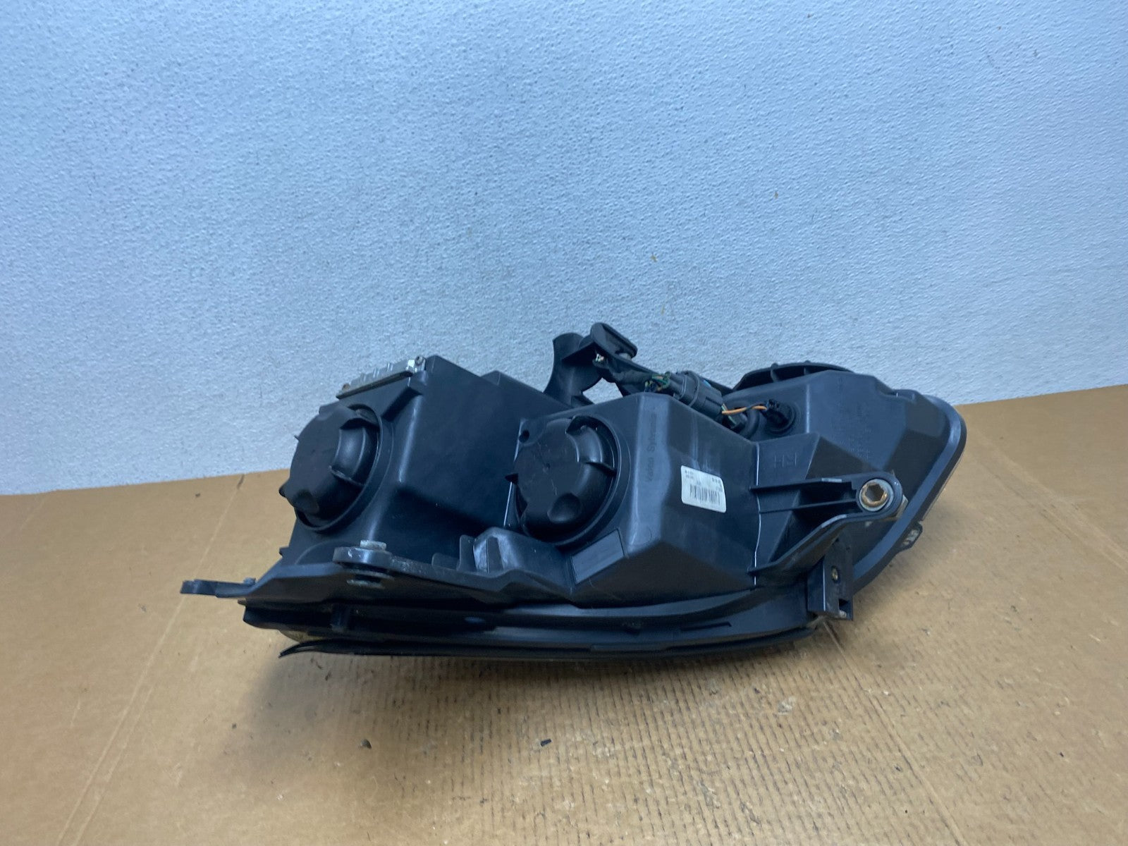 2007-2012 Gmc Acadia Xenon HID Headlight Right Passenger Side AE1436 DW6