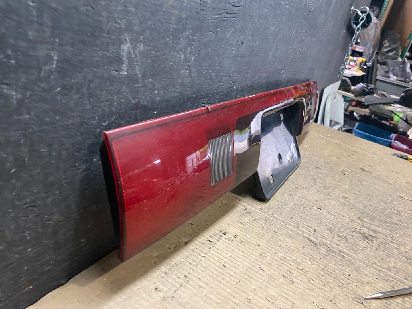 Ford Center Brake Tail Light Panel f24b-13b414 N30402