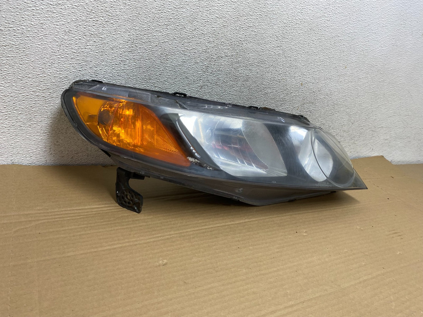 2006 2007 2008 Honda Civic Sedan Right Passenger Headlight Halogen AG8841 DW1