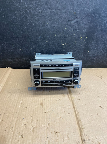2007 to 2009 Hyundai Santa Fe AM/FM Radio CD Player ai2735 DG0