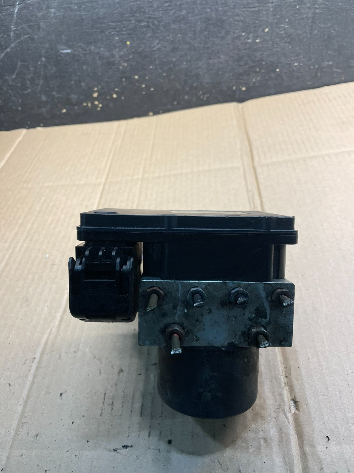 06-12 Mercedes R350,GL450,ML500 A2515452532 ABS AntiLock Brake Pump OEM X1000 DG3