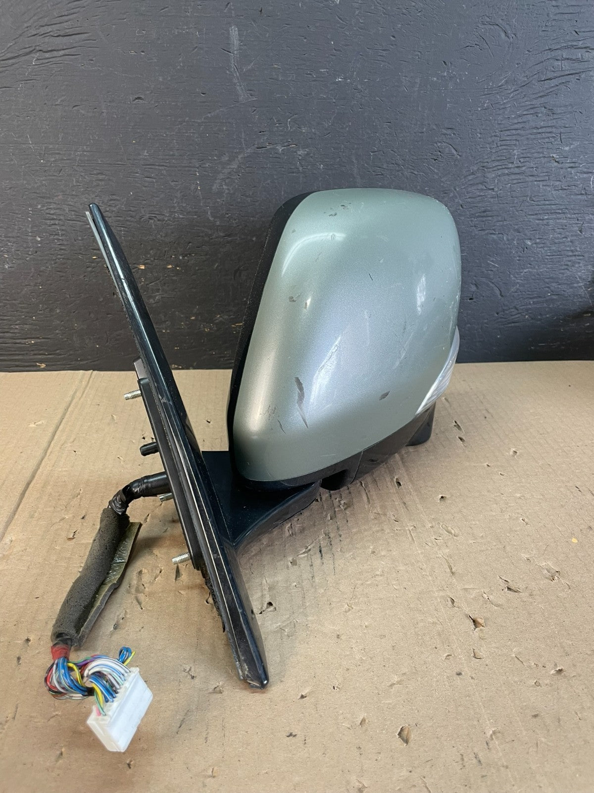 2011 to 2013 Infiniti QX56 Left Driver View Camera Turn Signal Mirror AD8695 DG1