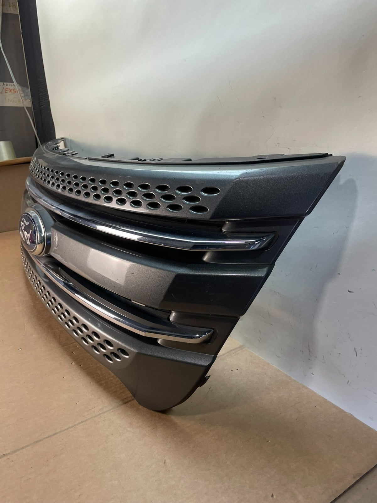 2011 to 2015 Ford Explorer Upper Front Grill Grille AJ1285 DG1