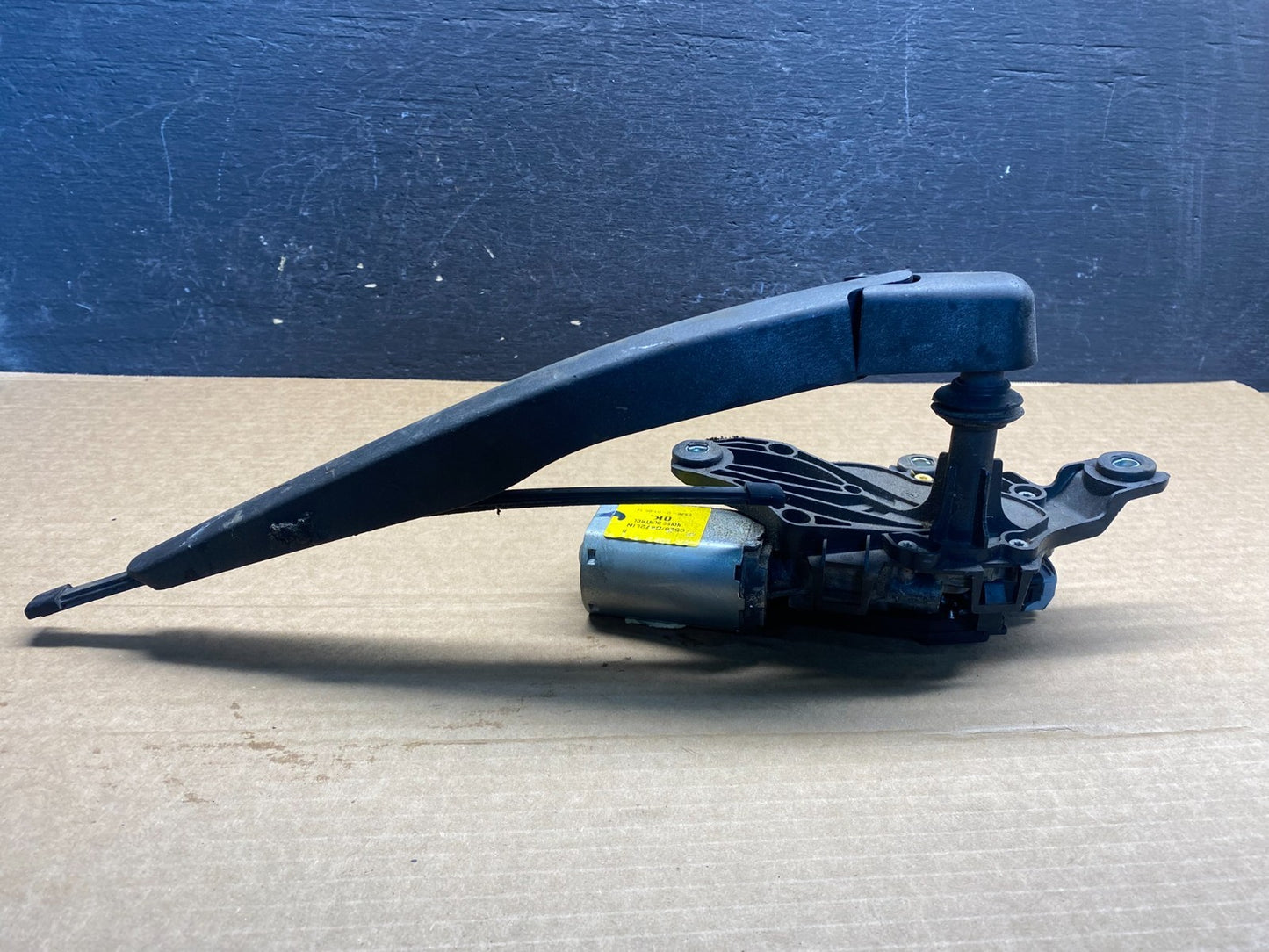 2013 to 2019 Ford Escape Rear Windshield Wiper Motor AF7499 DG3