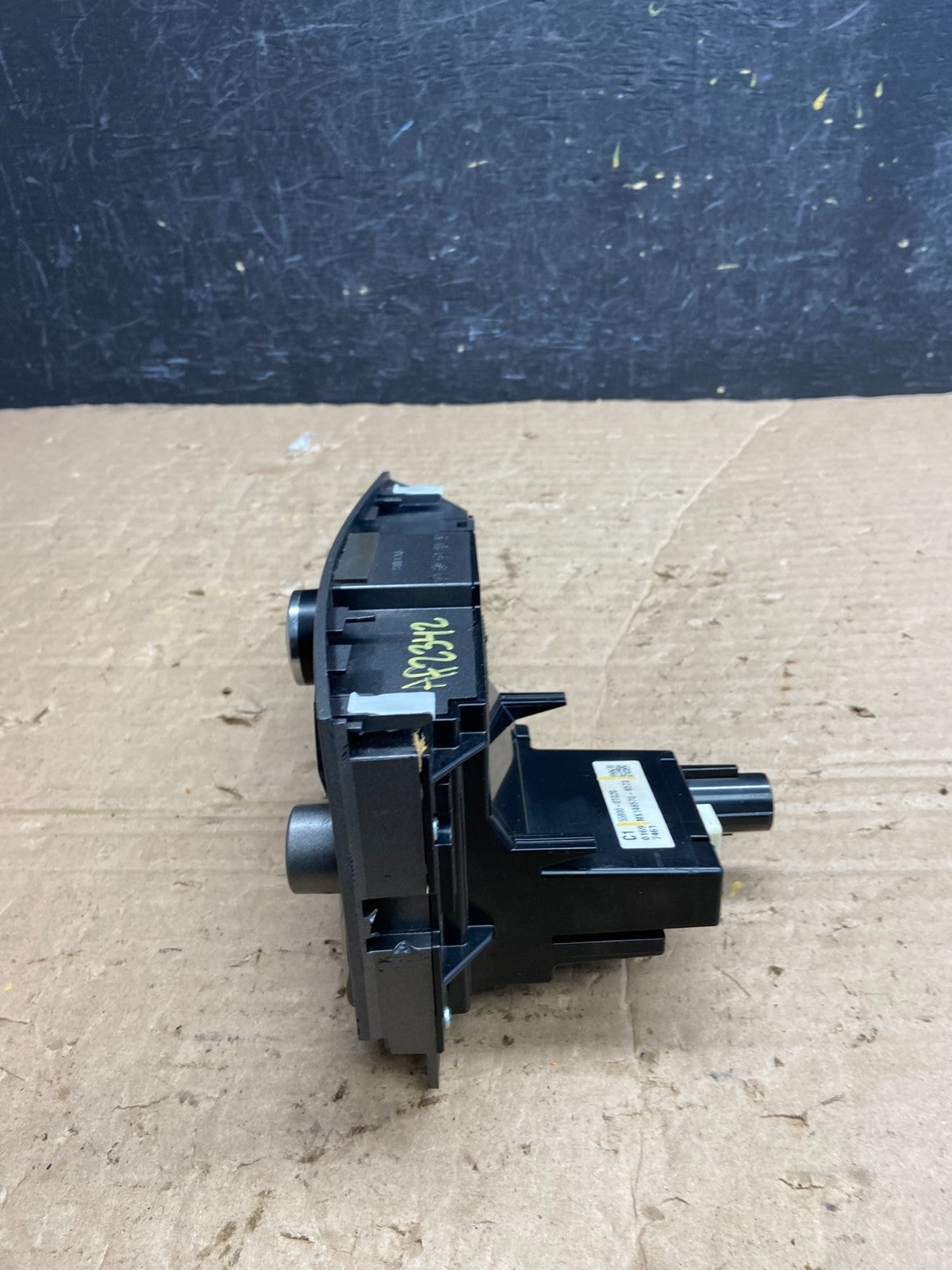 2009 - 2012 Toyota Venza A/C Heater Climate Control Unit Switch AF2342 DG2
