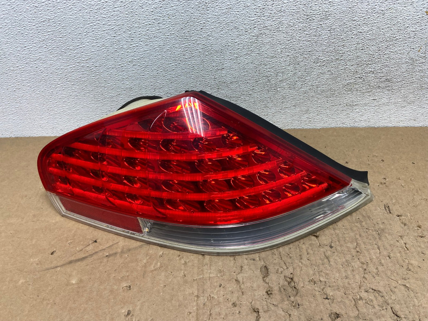 2004-2007 BMW 6 Series 650i 645i Left Driver Lh Side Tail Light AG1397 LK0