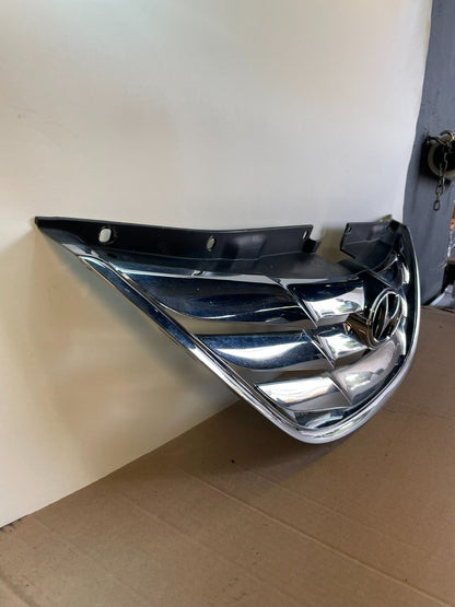2011 to 2014 Hyundai Sonata Front Upper Grill Grille Aftermarket AG0978 DG2