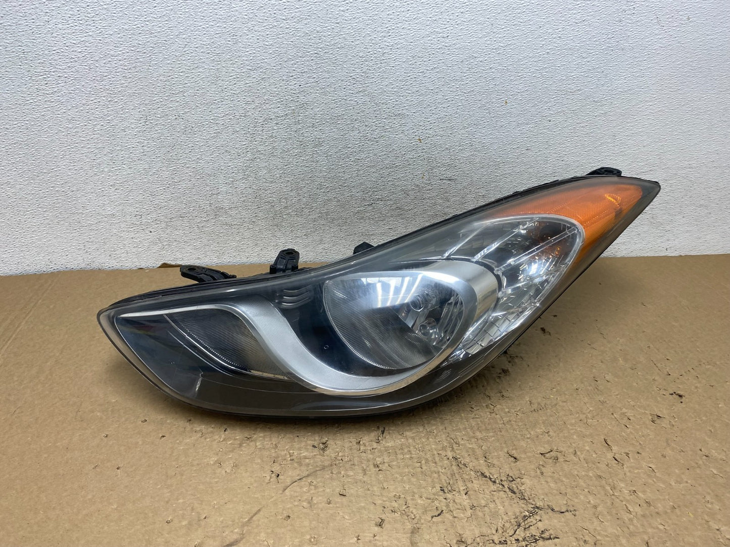 2011 2012 2013 Hyundai Elantra Left Driver Lh Halogen Headlight TYC AF8385 DW0