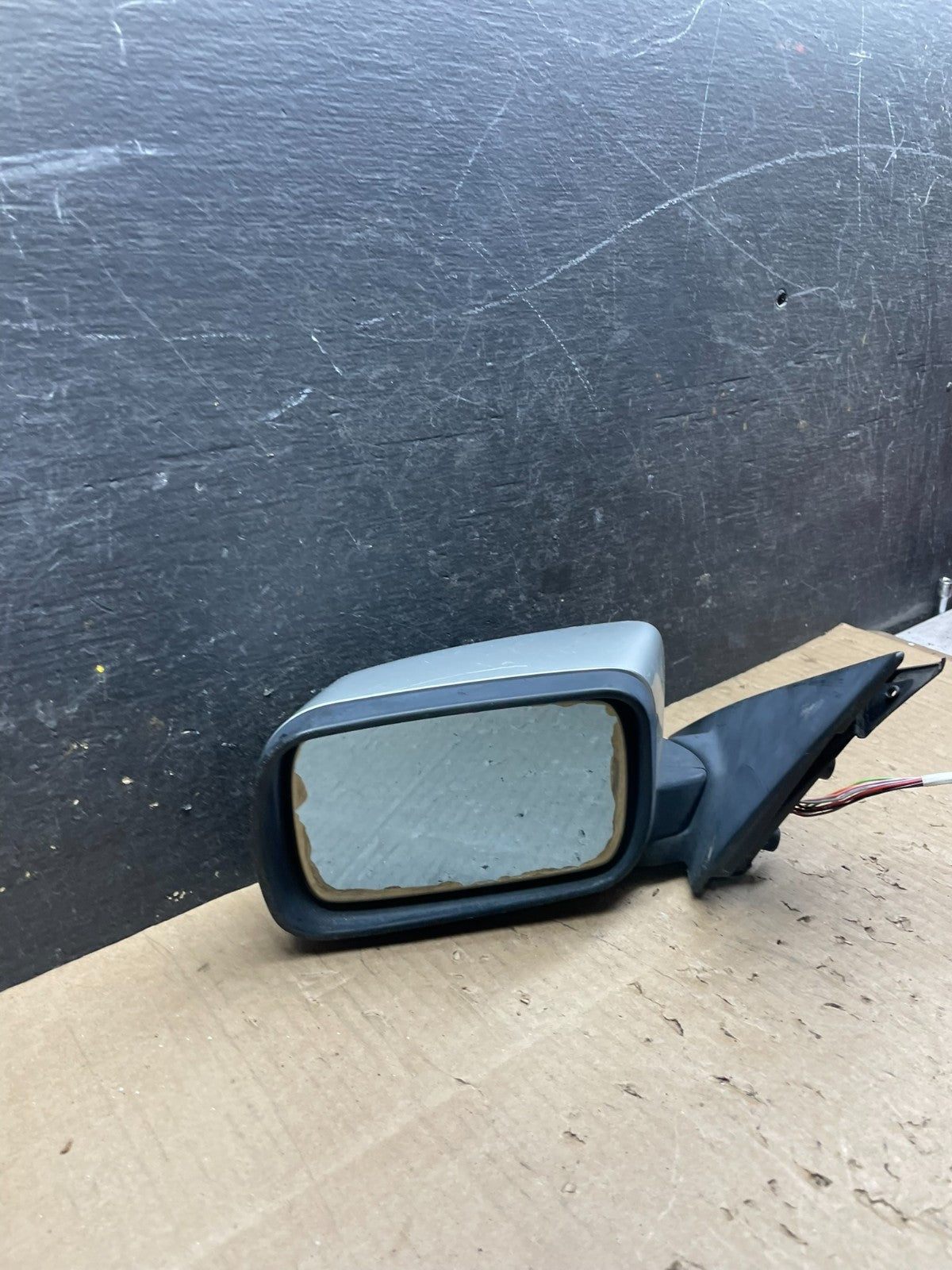 1998 to 2003 BMW 528i 530i E39 Left Driver Side Door View Mirror R17298