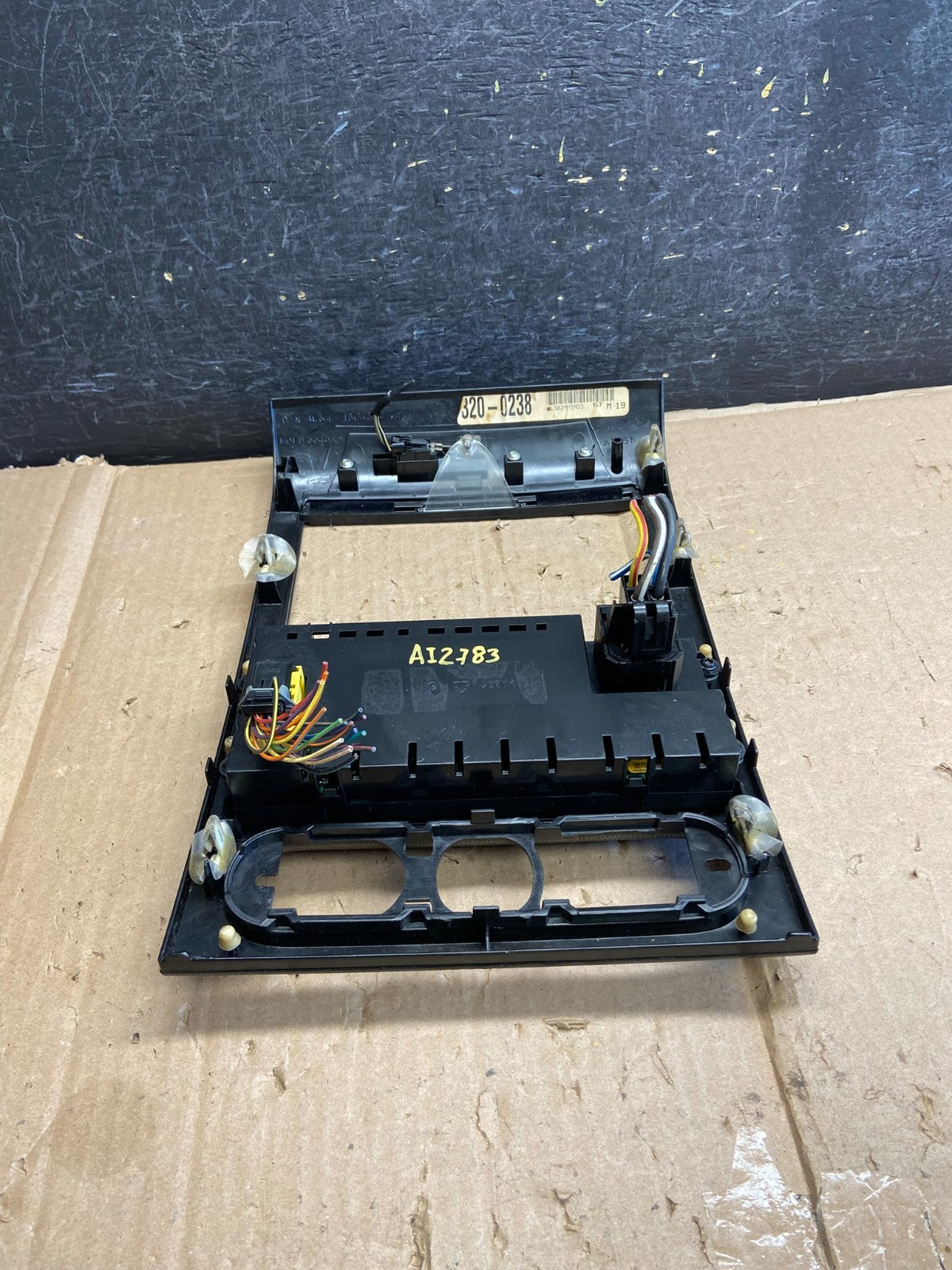 2004 to 2008 Ford F150 Radio Climate Dash Bezel Surround Black AI2780 DG3