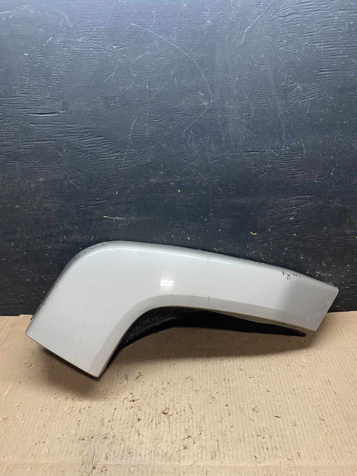 2006 to 2010 Hummer H3 Rear Right Flare Door Molding Trim X8144 DG0