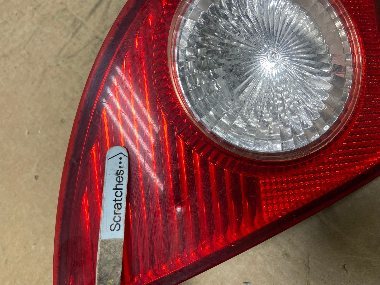 2003 - 2008 Toyota Corolla Inner Left Driver Lh Side Tail Light AD6312 LK3