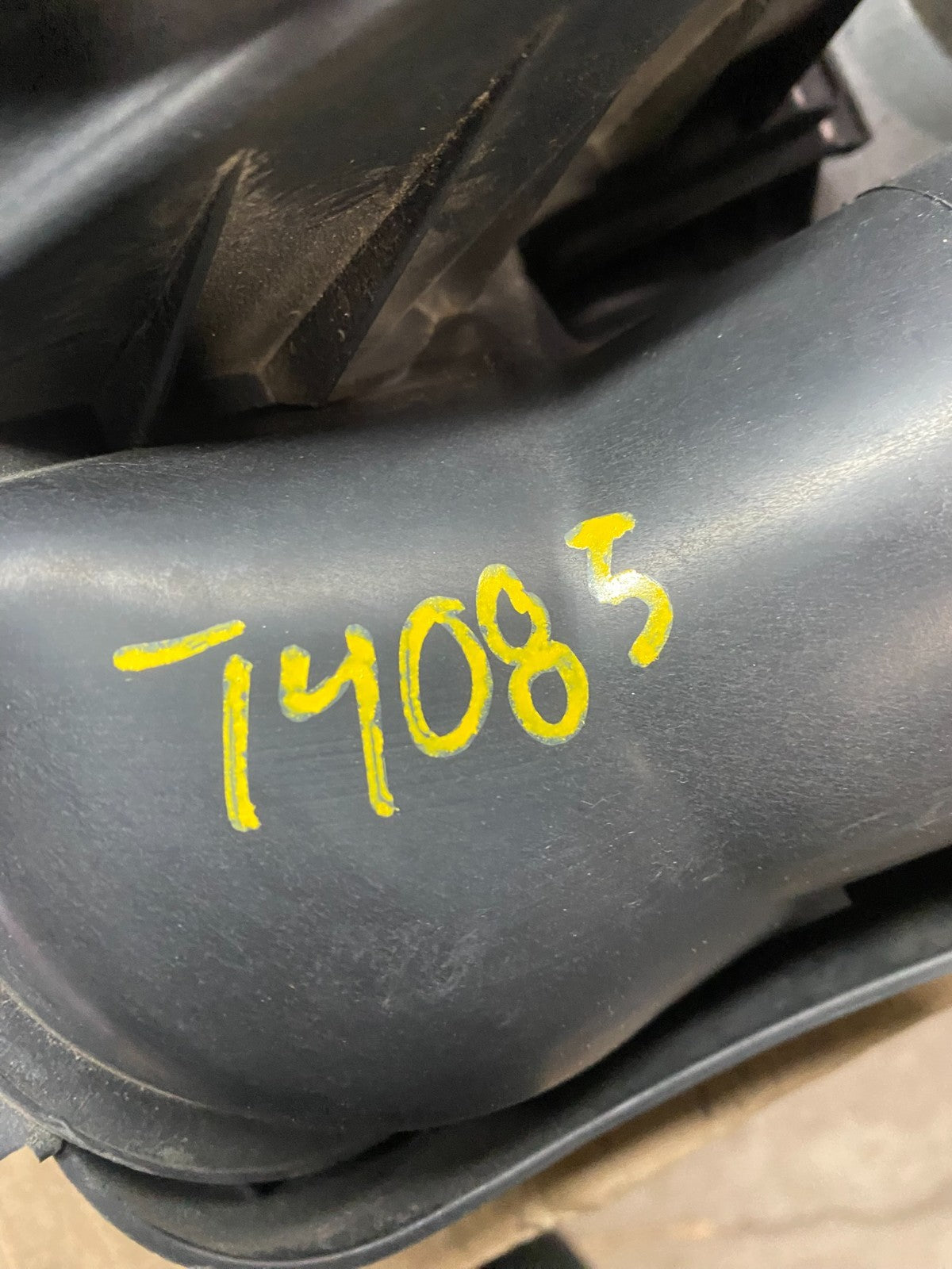 2005 - 2008 Volkswagen Jetta Beetle 2.5L Passat Engine Cover 07k129601j T4085 DG10