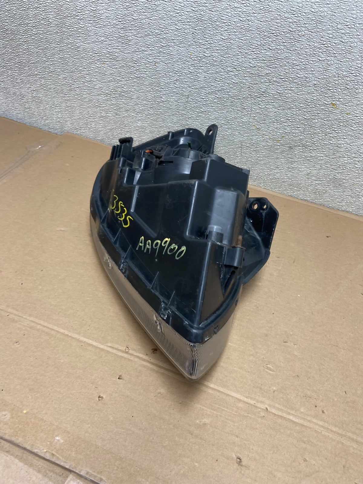 2010 to 2011 Kia Rio Left Driver LH Side Halogen Headlight AA9900 DG6