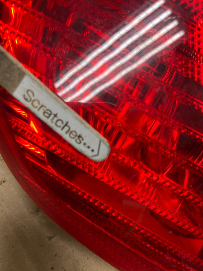 2003 to 2004 Toyota Avalon Left Driver LH Side Inner Tail Light AG8285 LK3