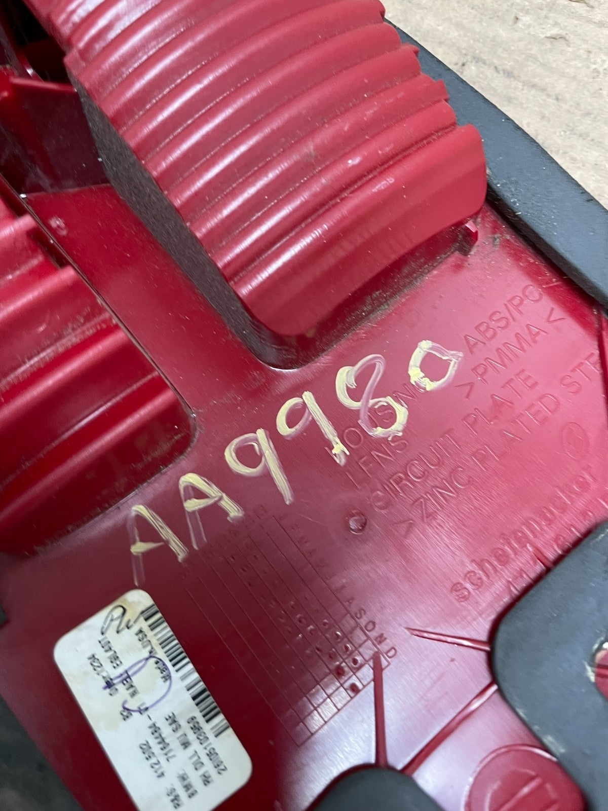 2004-2006 BMW X5 Right Passenger RH Side Inner Tail Light Oem AA9980 LK6