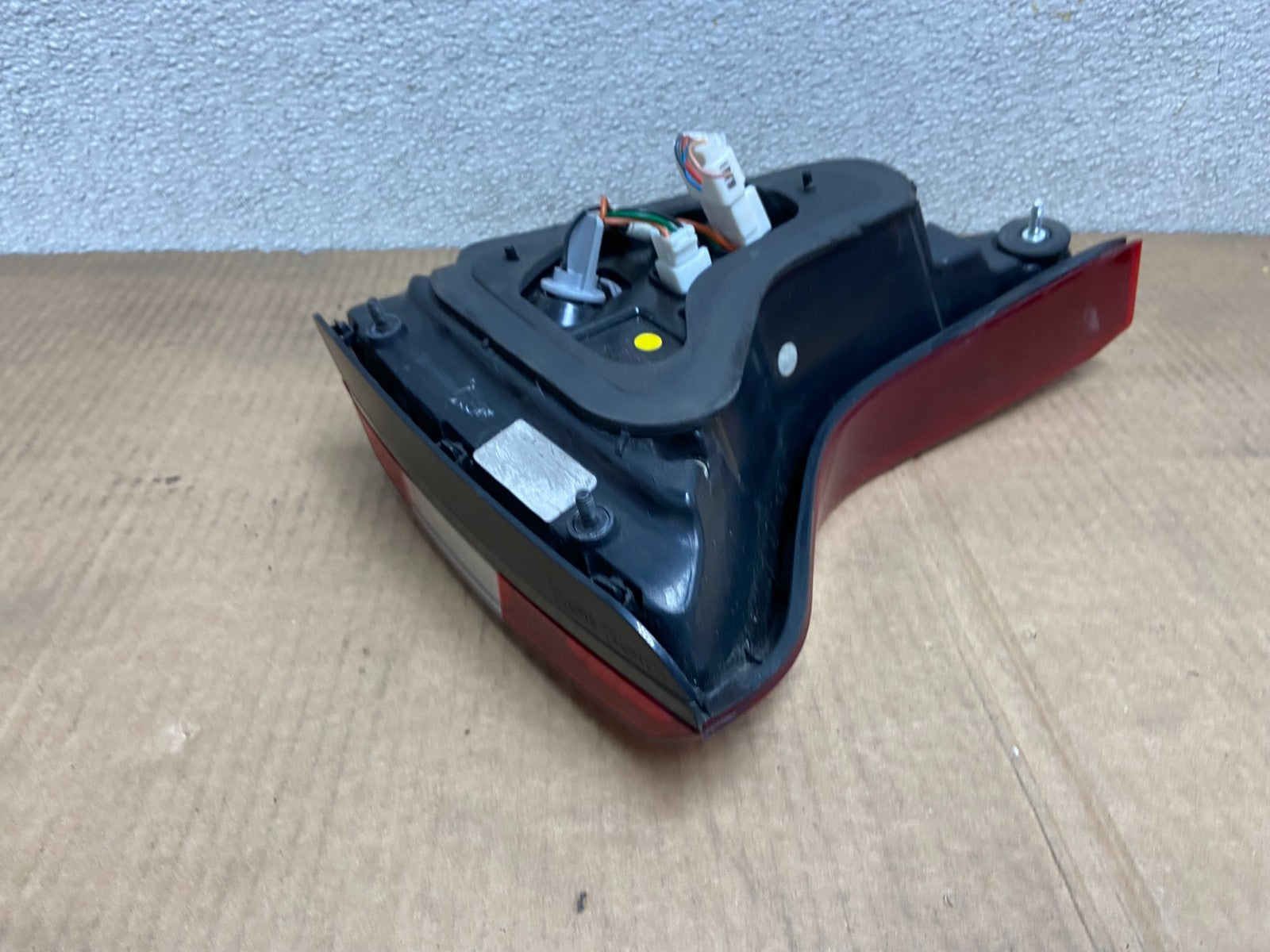 2014 - 2015 Kia Sorento SX Right Passenger Side Inner Tail Light AA5289 DW5