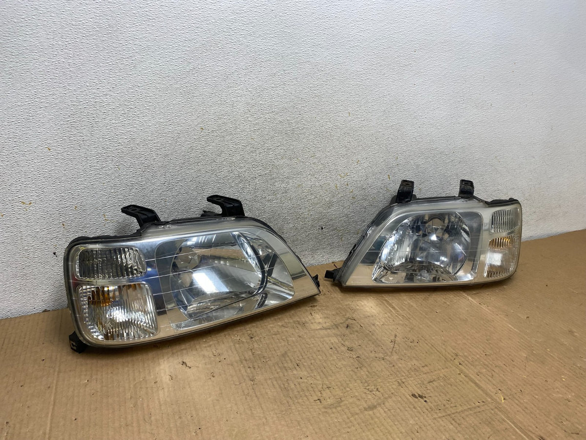 1997 to 2001 Honda CR-V Crv Left+Right Set Chrome Headlights Halogen AI8070 DW2